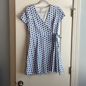 Blue and white patterned dress